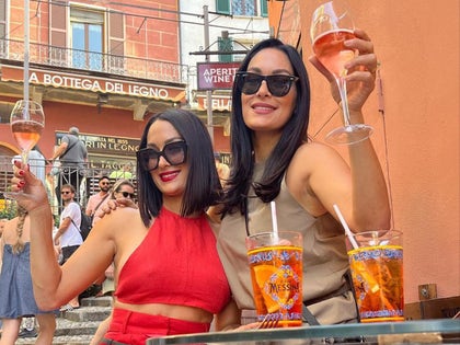 1009-Bella-Twins-In-Italy-PRIMARY